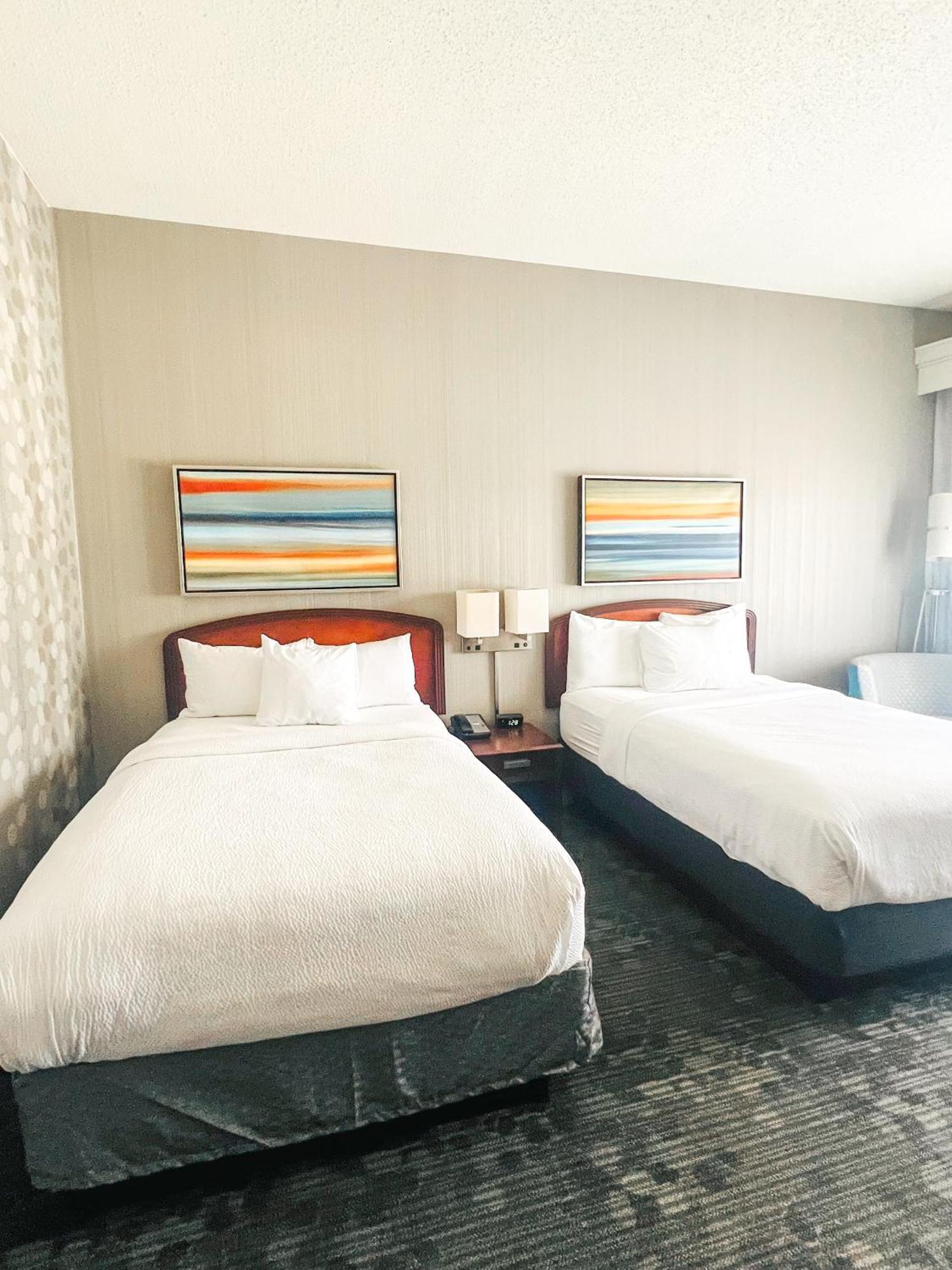 Country Inn & Suites By Radisson, Columbus-Edinburgh Buitenkant foto