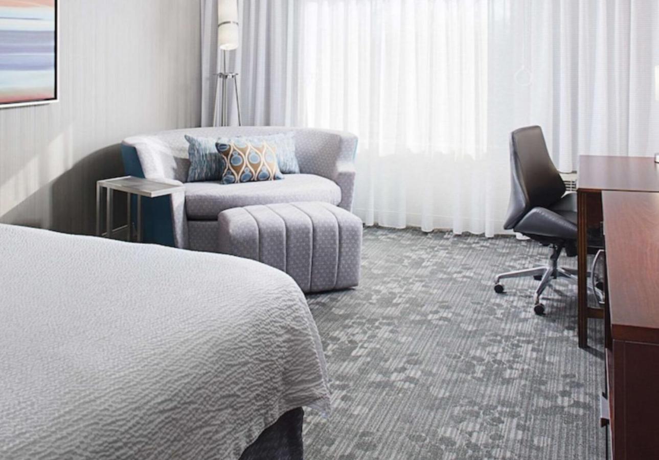 Country Inn & Suites By Radisson, Columbus-Edinburgh Buitenkant foto