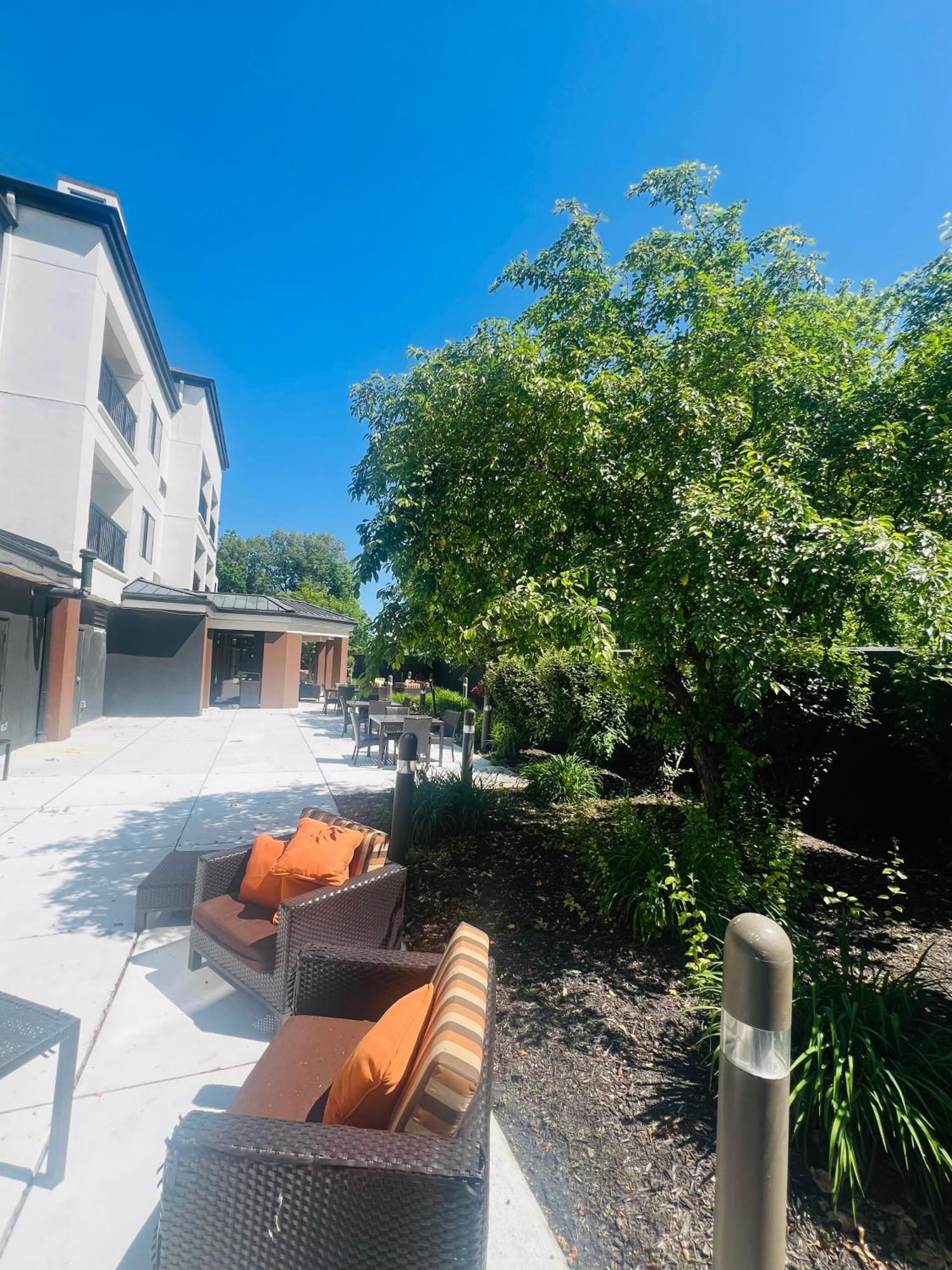 Country Inn & Suites By Radisson, Columbus-Edinburgh Buitenkant foto
