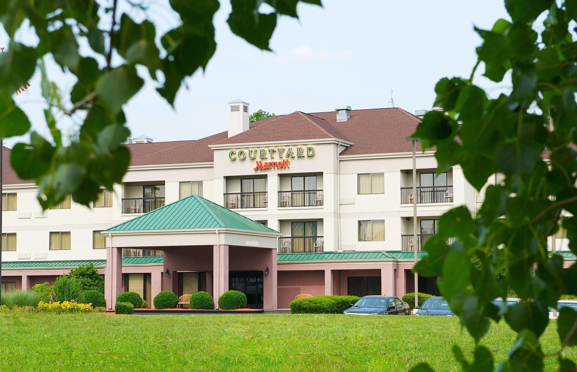 Country Inn & Suites By Radisson, Columbus-Edinburgh Buitenkant foto