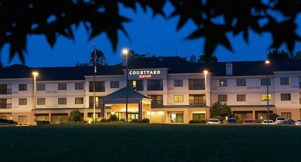 Country Inn & Suites By Radisson, Columbus-Edinburgh Buitenkant foto